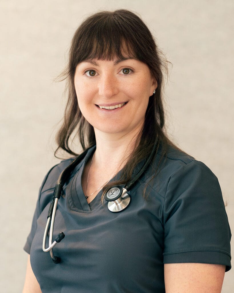 Robyn Alfeche: Doctor of Medicine